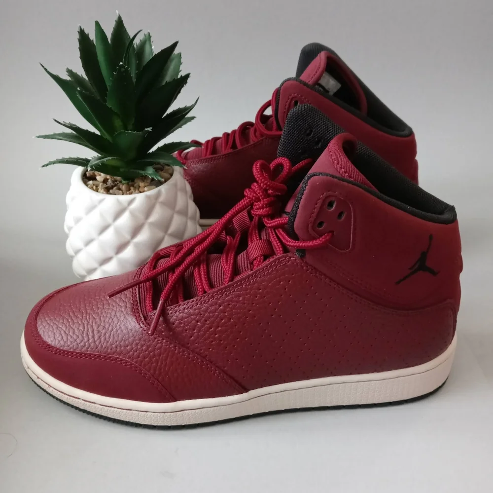 Jordan Retro Unique shoes girls  boys model Fligth  prem  Sz 6Y Burgundy…